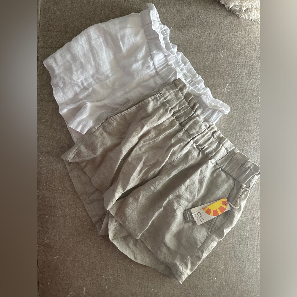 NWT Set of 2 Linen Shorts. Size S. White and Cream, Super comfy and cute!